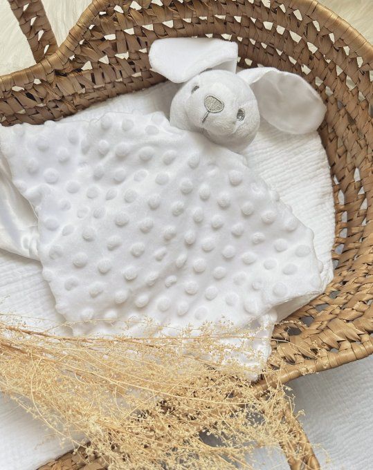 Doudou lapin brodé - Broderie simple